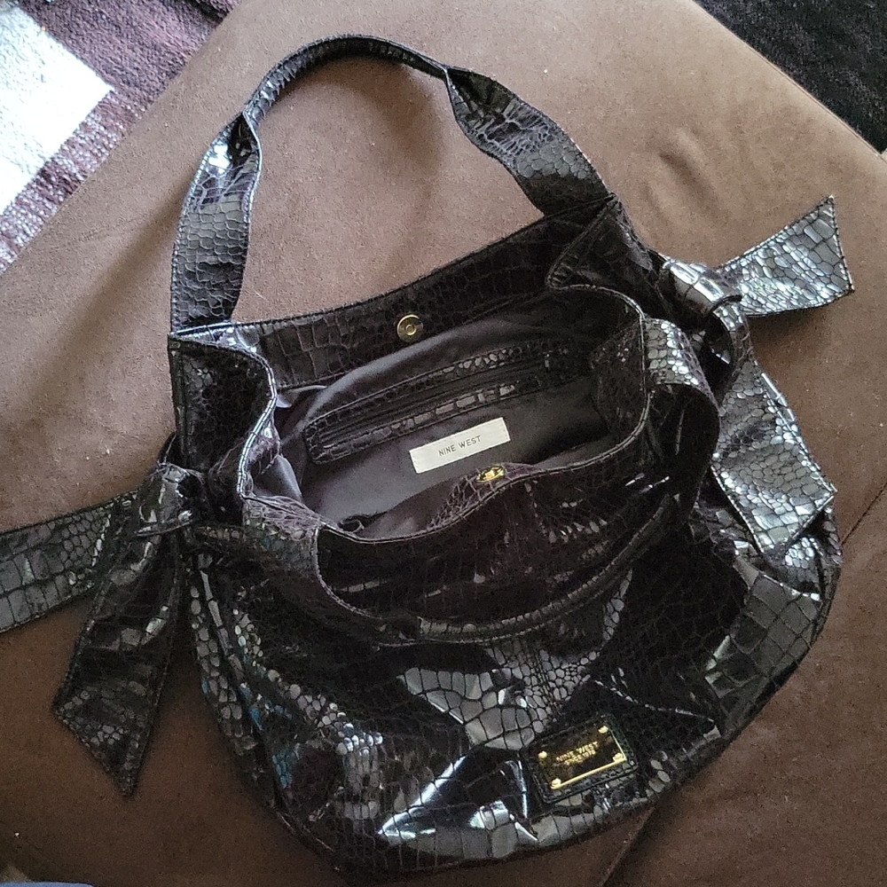 SOLD.......Nine West